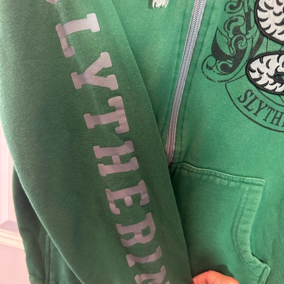 Universal Studios Harry Potter Slytherin Green Zip-Up Hoodie Adult XSmall Unisex - Picture 6 of 8